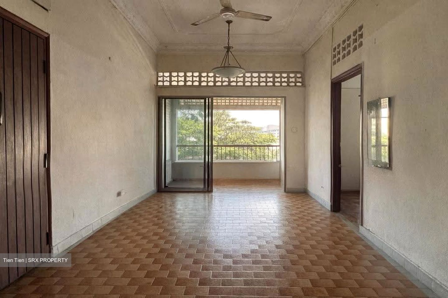 Upper Paya Lebar Road (D19), Apartment #637435521